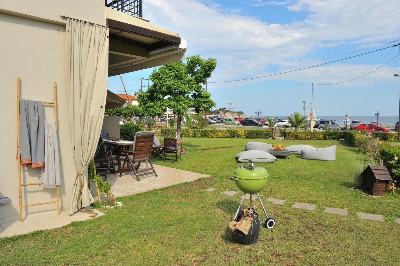 Seathon Seafront Beach Villa In Kalamitsi Екстериор снимка