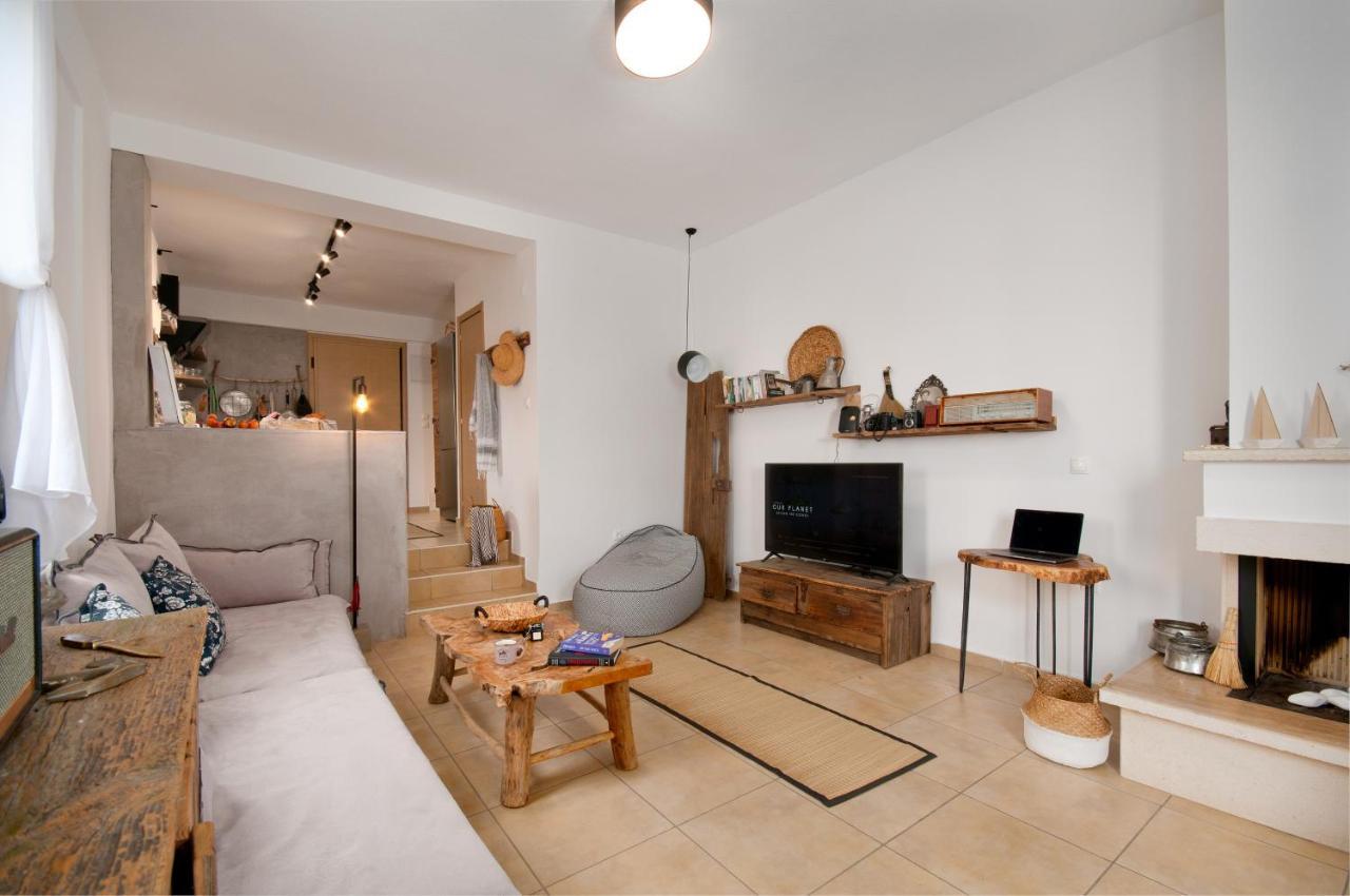 Seathon Seafront Beach Villa In Kalamitsi Екстериор снимка